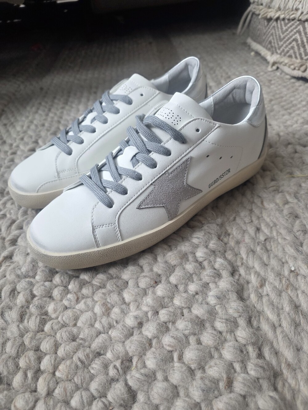 Golden Goose Size 43